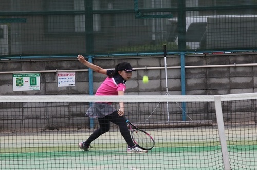 kn180508_3152(2)女子硬式テニス.jpg